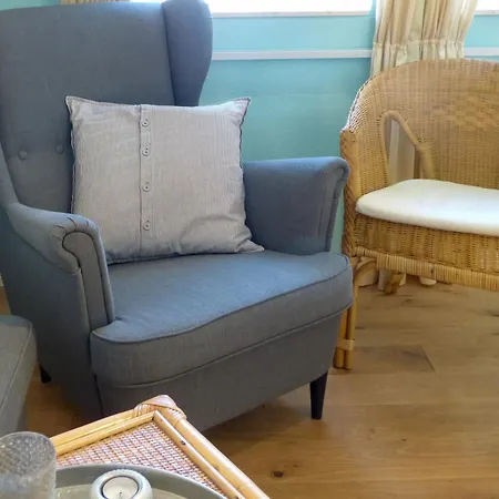 Villa Ahlbeck, Schloss Hohenzollern - W 28