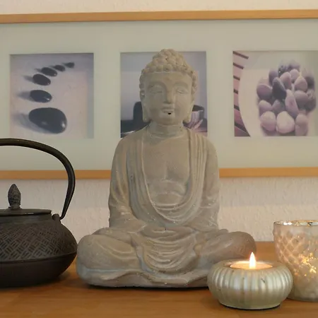 Villa Ahlbeck, Schloss Hohenzollern - W 28 *