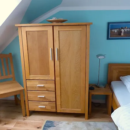 Villa Ahlbeck, Schloss Hohenzollern - W 28