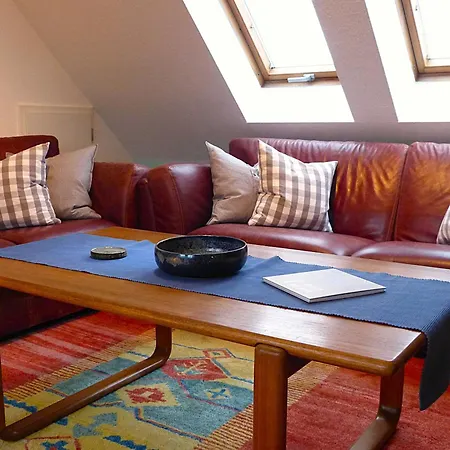 Villa Ahlbeck, Schloss Hohenzollern - W 28 *