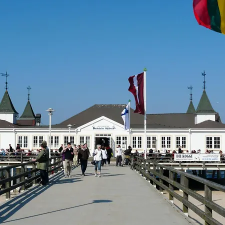Ahlbeck, Schloss Hohenzollern - W 28 Villa *