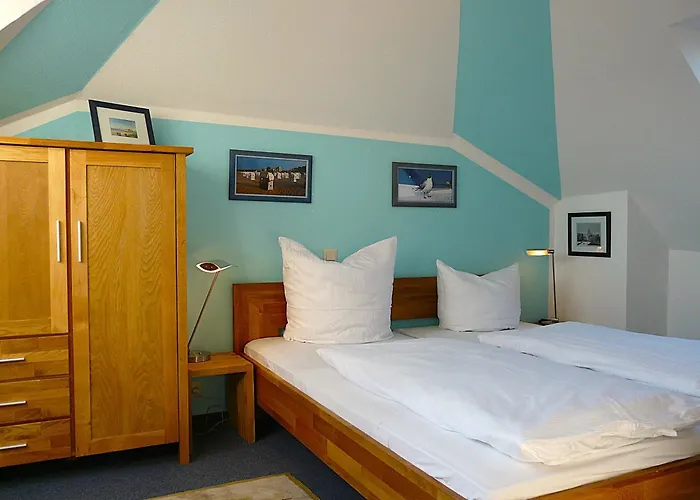 Ahlbeck, Schloss Hohenzollern - W 28 Villa *