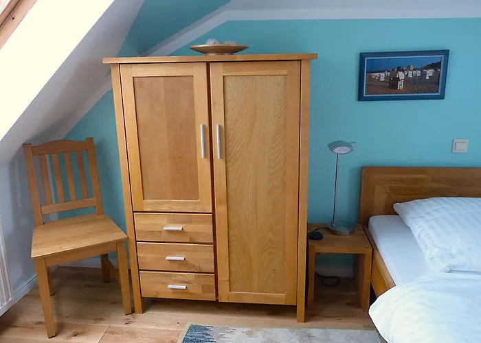 Villa Ahlbeck, Schloss Hohenzollern - W 28