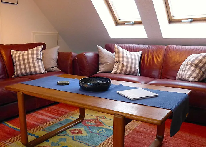 Villa Ahlbeck, Schloss Hohenzollern - W 28 *